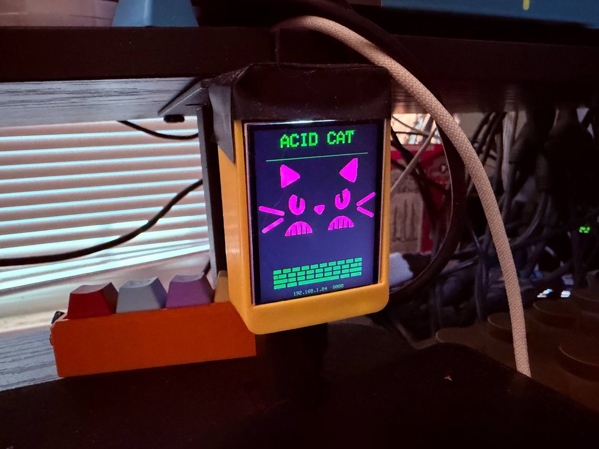 ACID CAT desk unit with keycaps